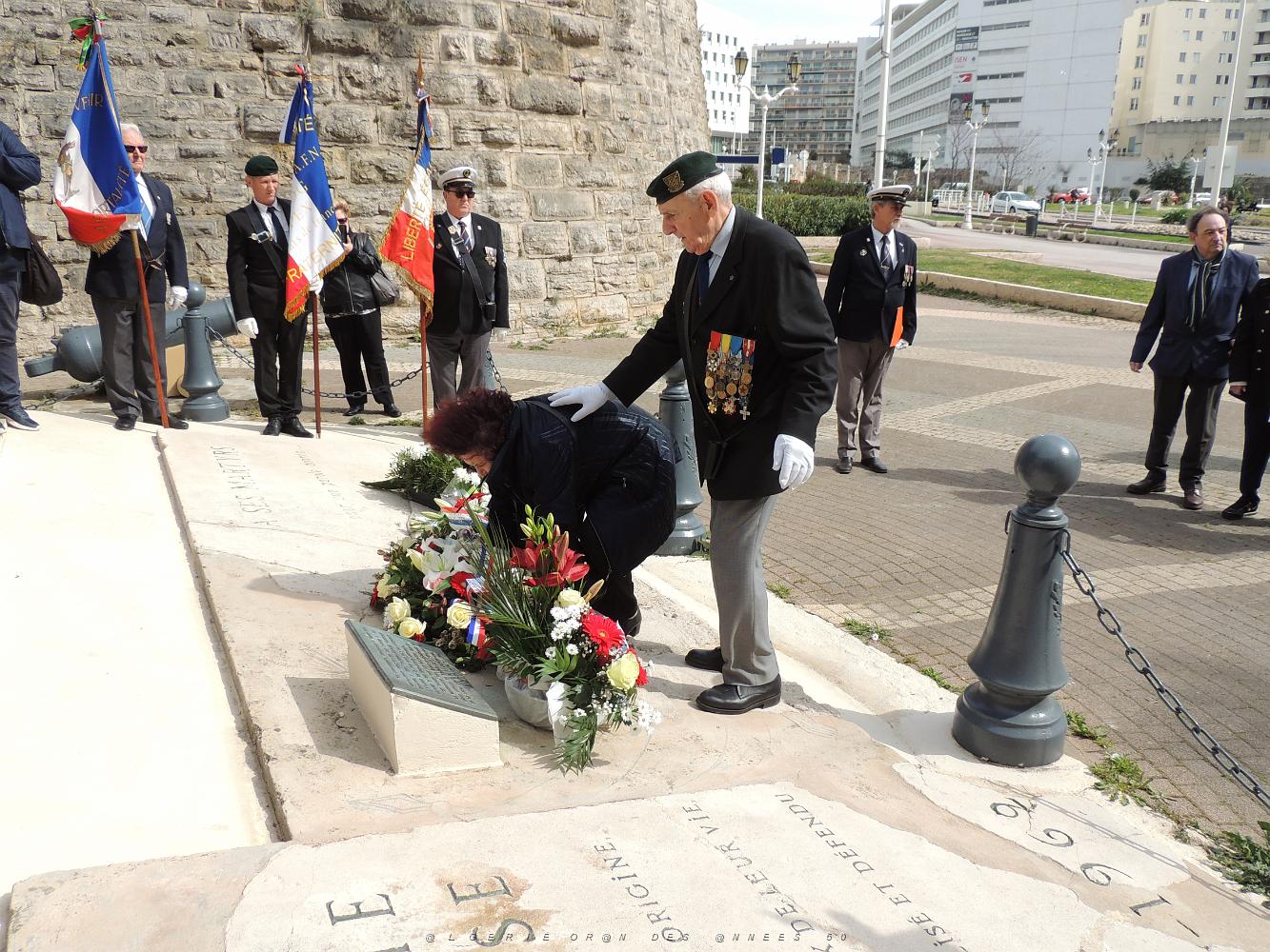 2022 03 26 TOULON HOMMAGE AUX VICTIMES D ALGER EN 1962 (38).JPG -           